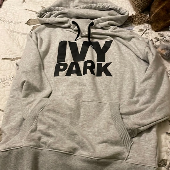 Ivy Park Oversized Hooded Sweatshirt - Sz M - Picture 4 of 6